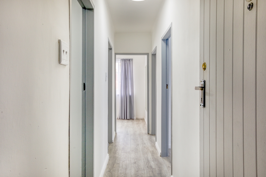 2 Bedroom Property for Sale in Woodstock Western Cape
